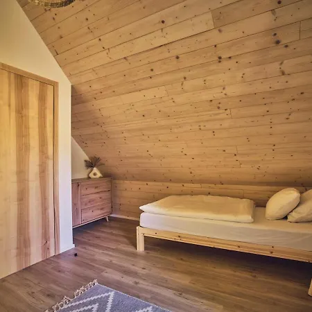 Plechovka Frýdštejn